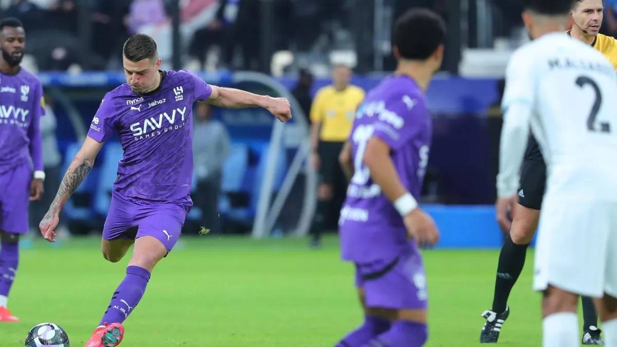 الهلال السعودي يتألق بقيادة البرازيليين ورونالدو يتصدر قائمة الهدافين
