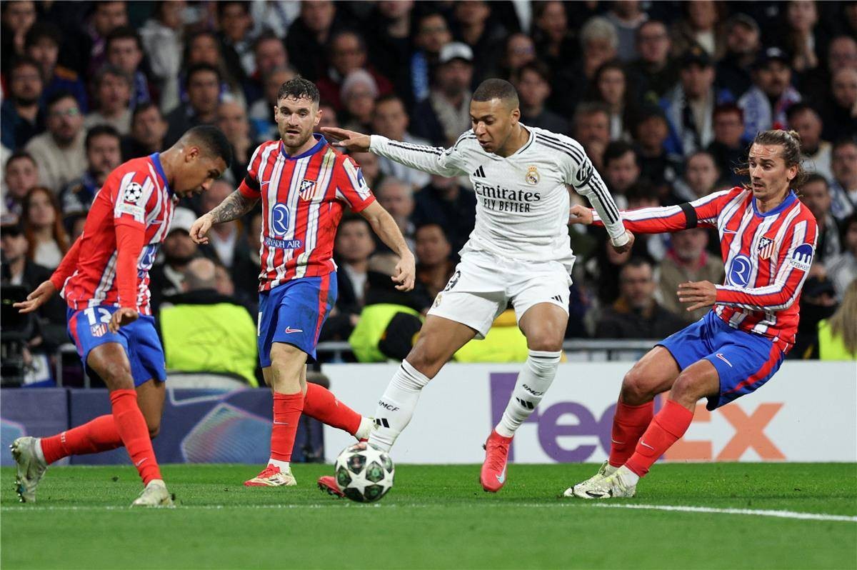وسط صراعهما في دوري الأبطال.. قطبا مدريد يخوضان دربيين في سباقهما على اللقب