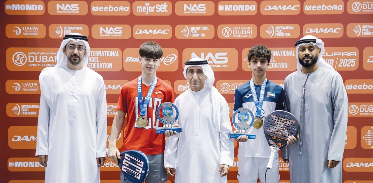 سعيد بن مكتوم يتوج أبطال «البادل للناشئين» بدورة ند الشبا