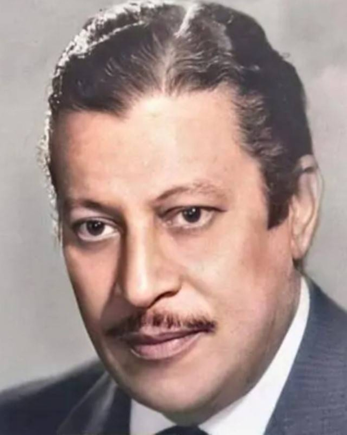 عماد حمدي.. الزواج والطلاق