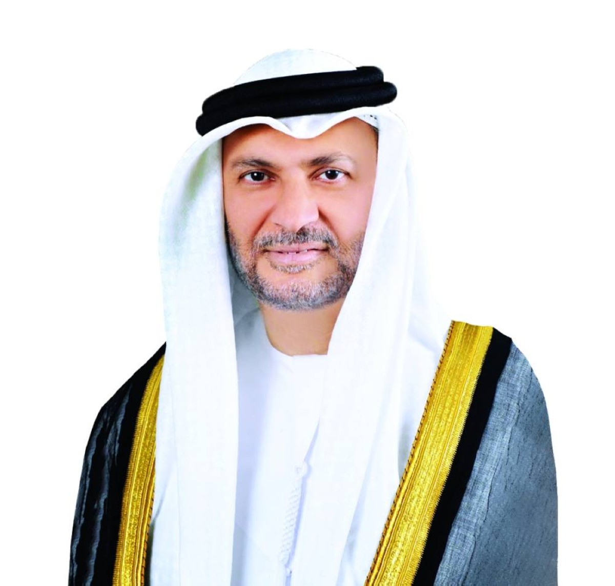 أنور قرقاش... الصوت المعبر عن سياسة وطنه