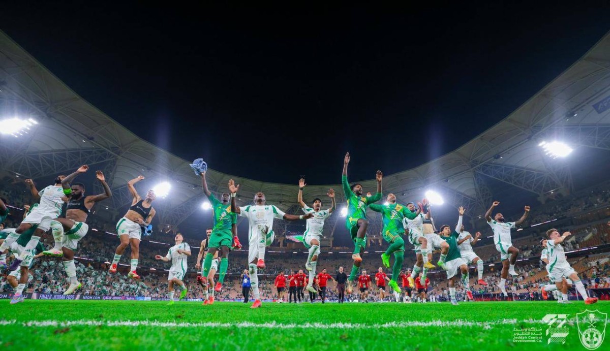 الأهلي والهلال.. كلاسيكو الـ 1.5 مليار في نصف نهائي النخبة