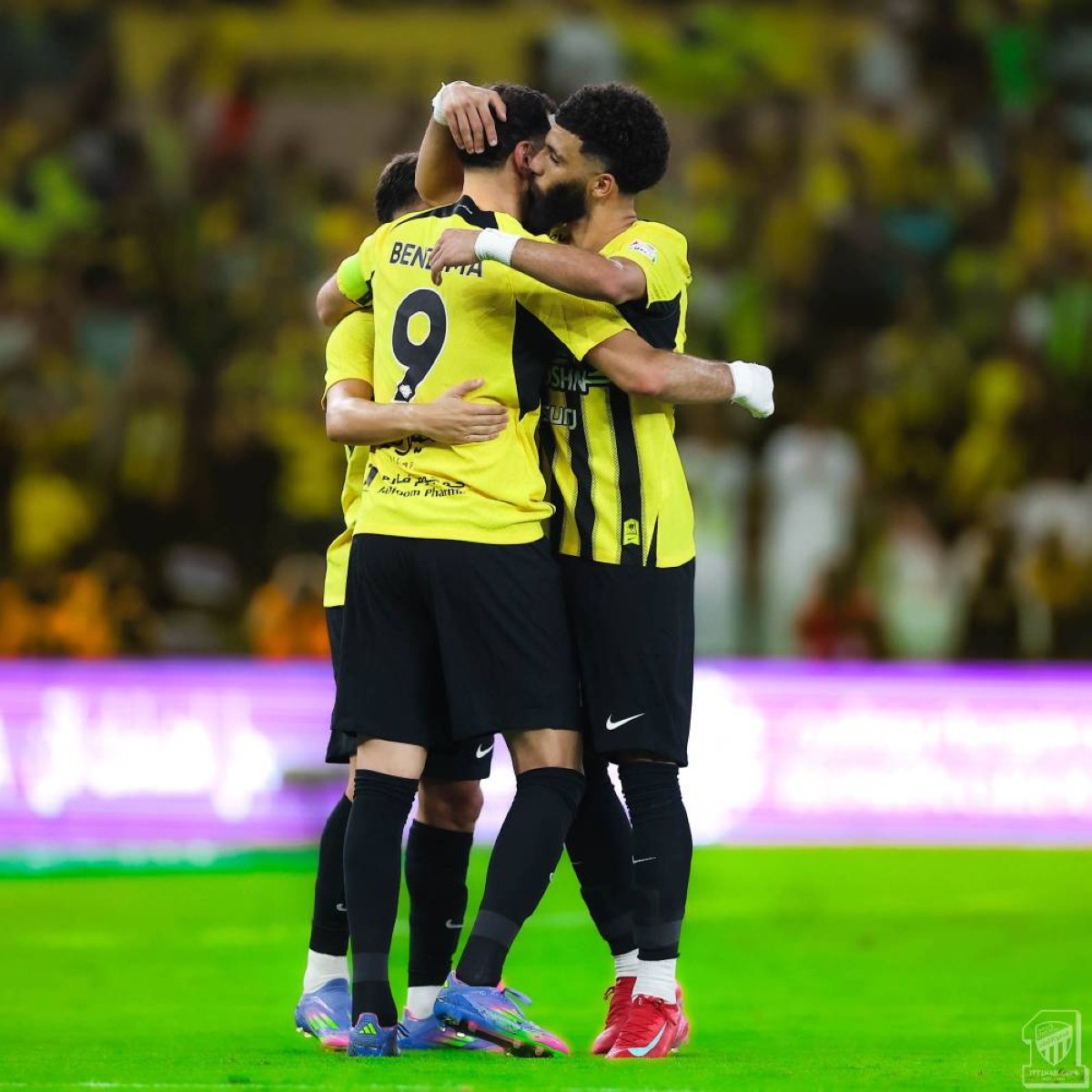 بنزيمة يقود الاتحاد للفوز على الفيحاء والاقتراب من حسم الدوري