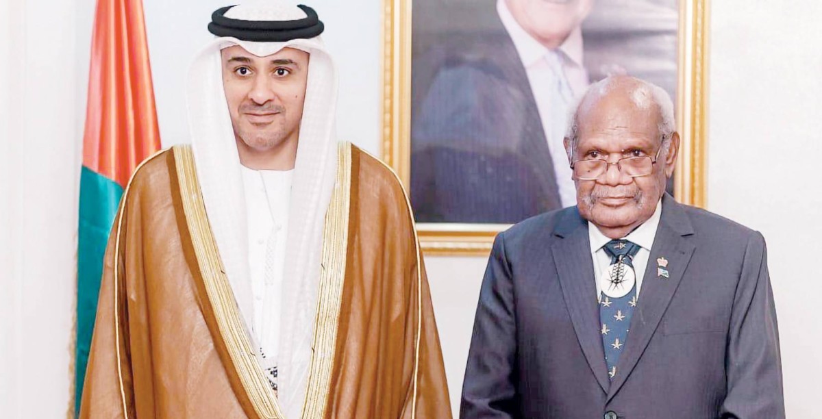 سفير الإمارات يقدم أوراق اعتماده إلى الحاكم العام بالإنابة لجزر سليمان