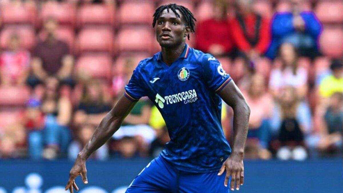النيجيري أوتشي..  من 800 يورو إلى 20 مليون يورو في موسمين