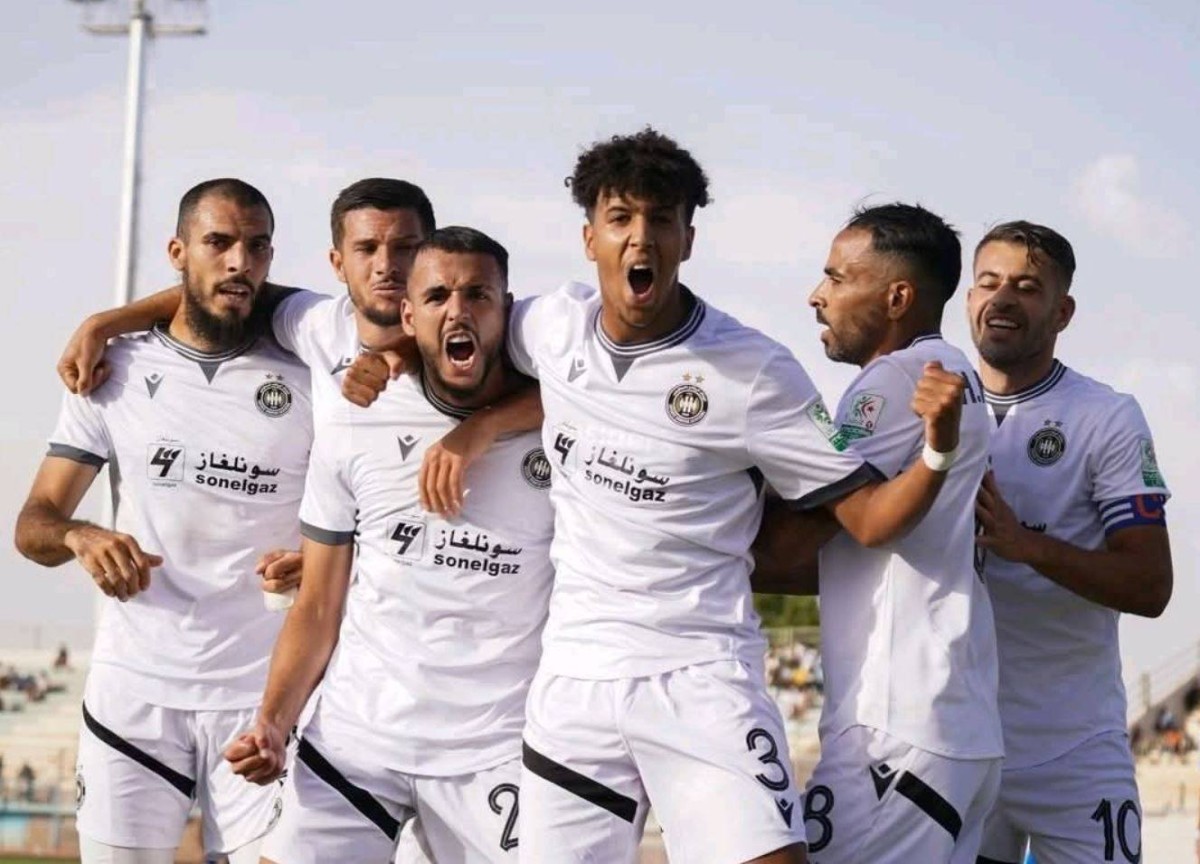 الدوري الجزائري.. وفاق سطيف يحسم القمة وزروقي يخطف الأضواء