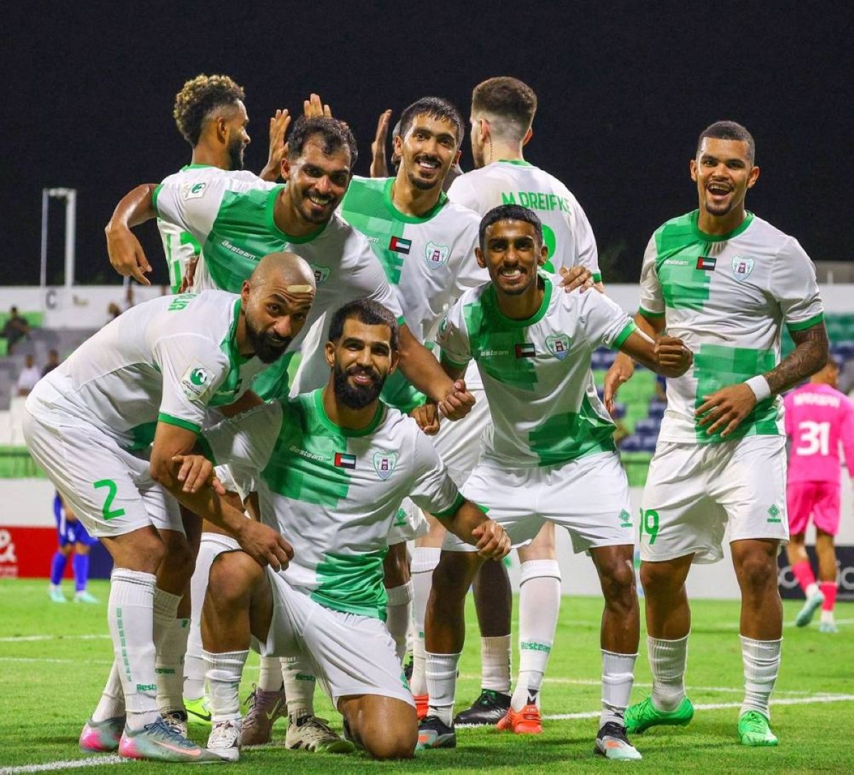 الحصن والحمرية والعروبة ويونايتد إلى نصف نهائي تمهيدي الكأس الغالية