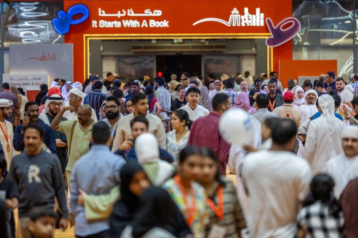 80 ضيفاً عربياً من 20 دولة يثرون البرنامج الثقافي لـ«الشارقة للكتاب»