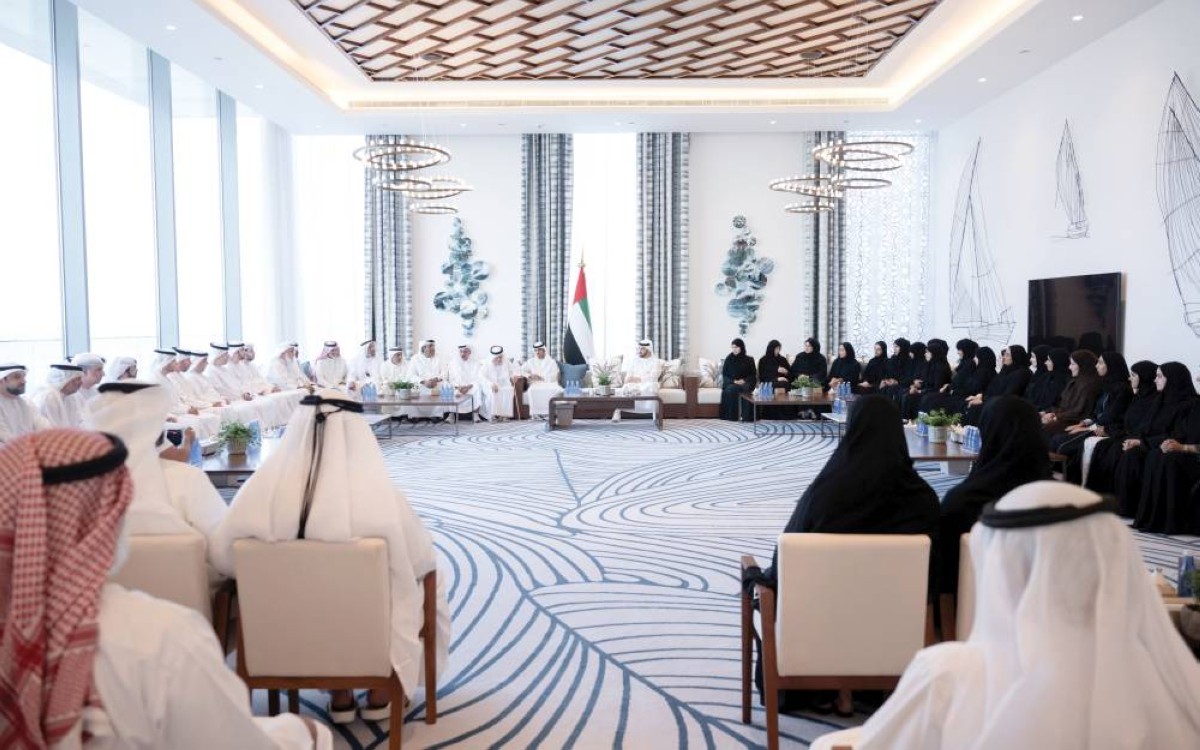 حمدان بن زايد: القيادة حريصة على تقديم خدمات تنموية تخدم المواطنين