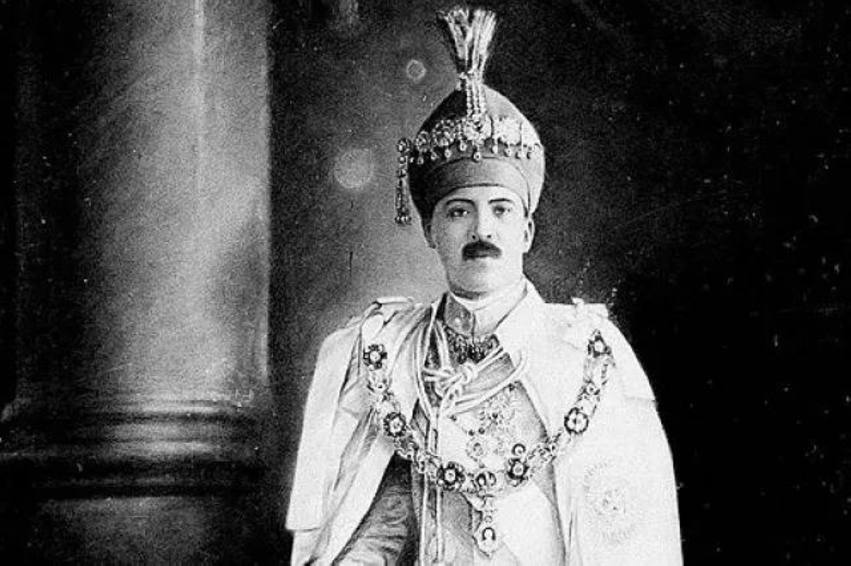 236 مليار دولار و50 سيارة فارهة.. قصة مير عثمان أغنى رجل في تاريخ الهند