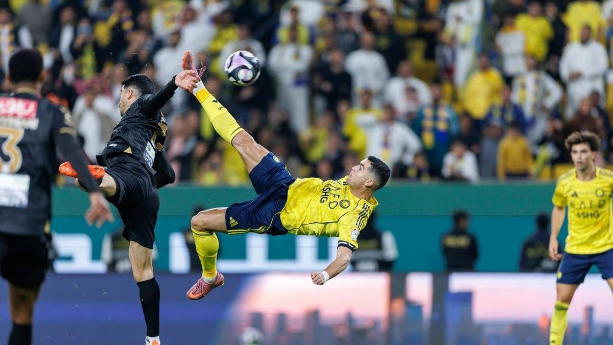 عاصفة صفراء تجتاح الدوري السعودي.. النصر يفرض سيطرته بأرقام غير مسبوقة