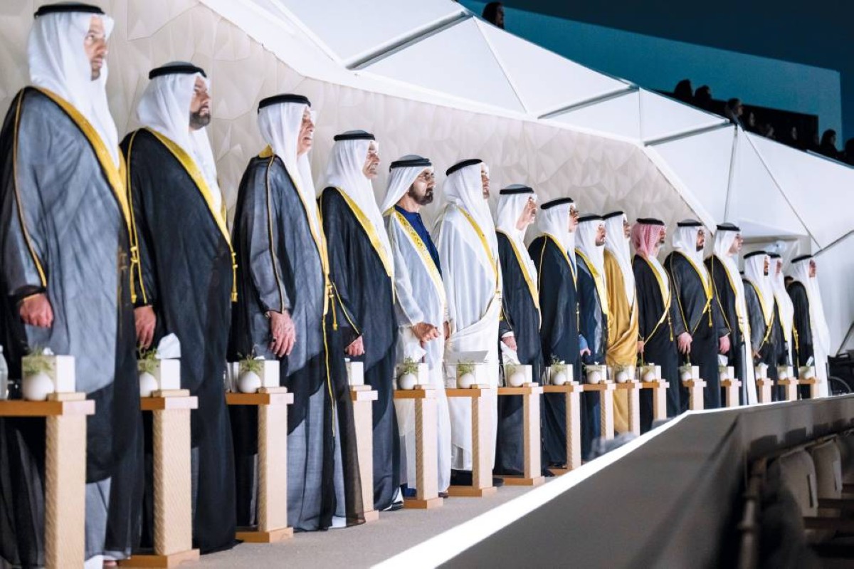 محمد بن زايد ومحمد بن راشد وحمد الشرقي وسعود المعلا وسعود بن صقر ومنصور بن زايد وخالد بن محمد بن زايد وحمدان بن محمد وعمار النعيمي ومحمد بن حمد وراشد المعلا ومحمد بن سعود وأحمد بن سعود ونهيان وحامد وعبدالله بن زايد |