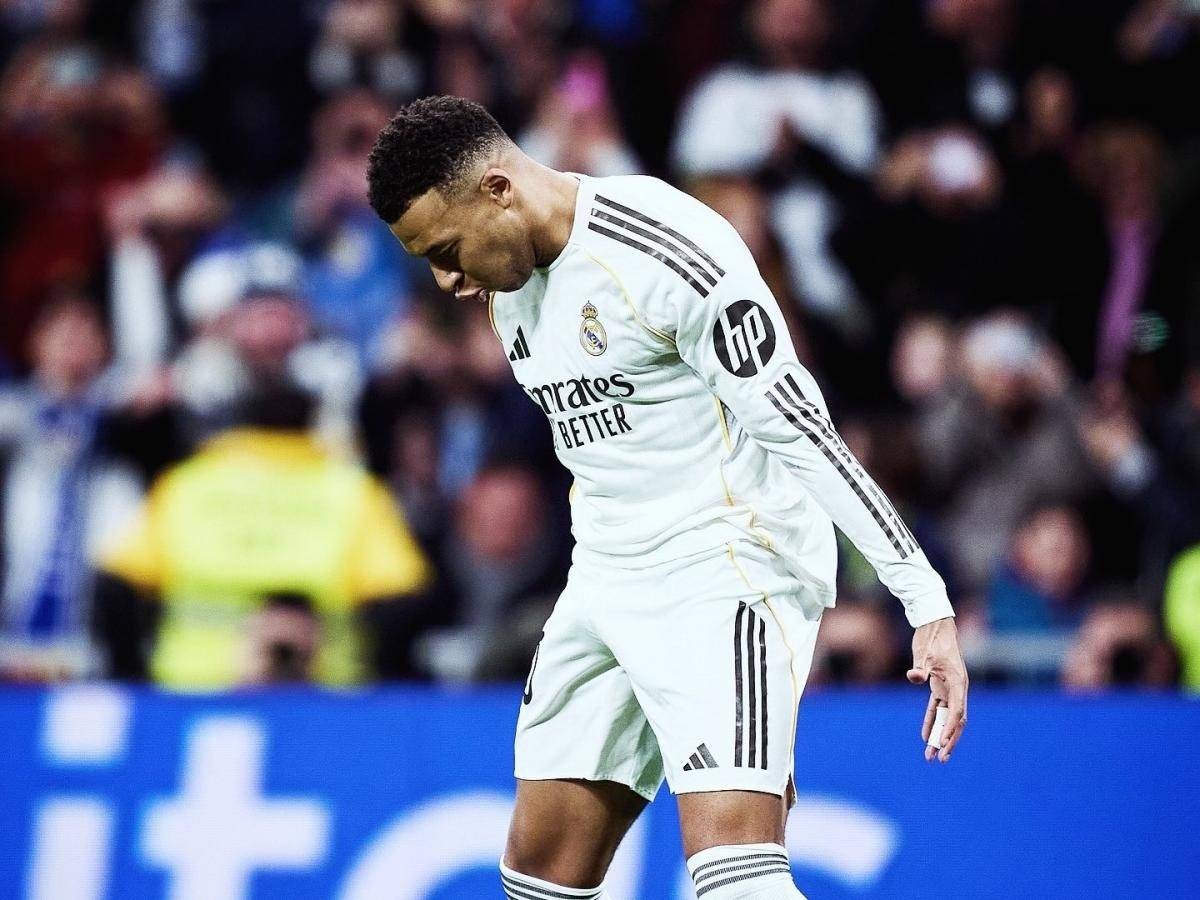 أرقام تضعه بجوار رونالدو.. عام ذهبي لمبابي مع ريال مدريد