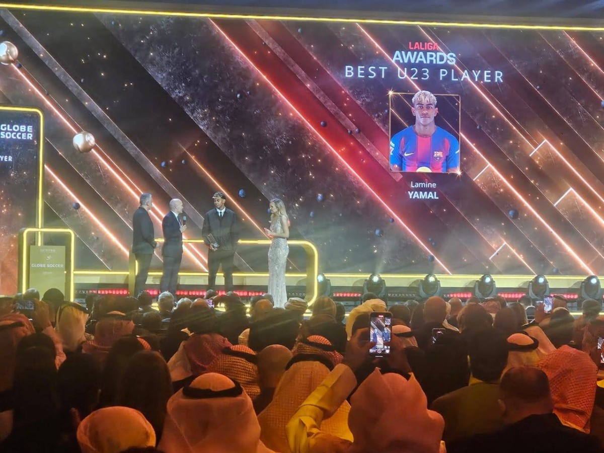 لامين يامال أفضل لاعب شاب اسباني في حفل دبي غلوب سوكر
