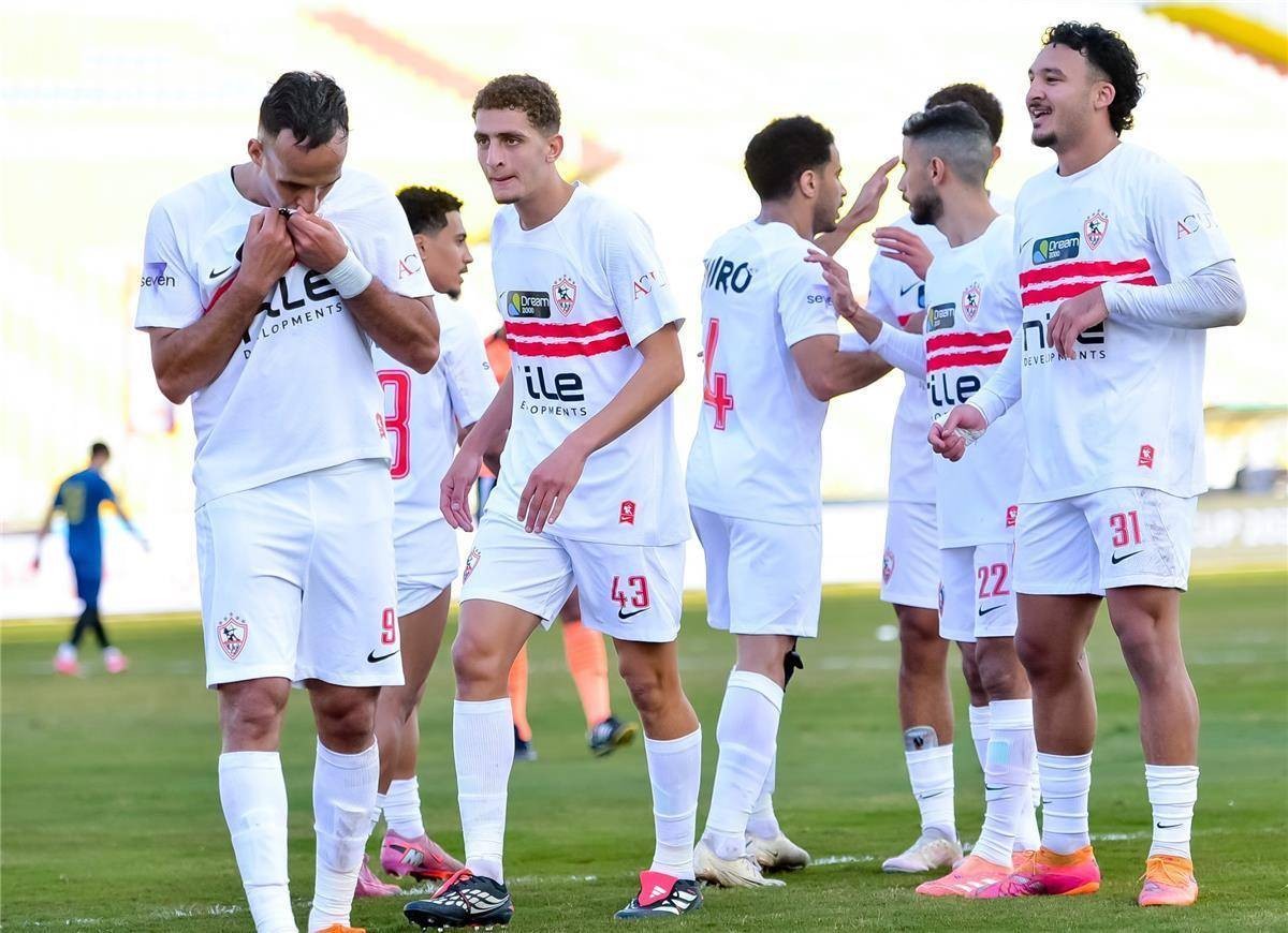 مهاجم الزمالك ينجو من بوابة الخروج
