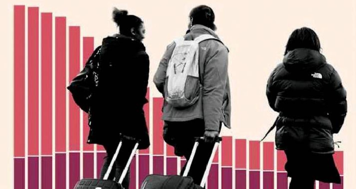 لماذا تتسع الفجوة بين إحساس العامة وواقع الأمور السياسية والاقتصادية؟