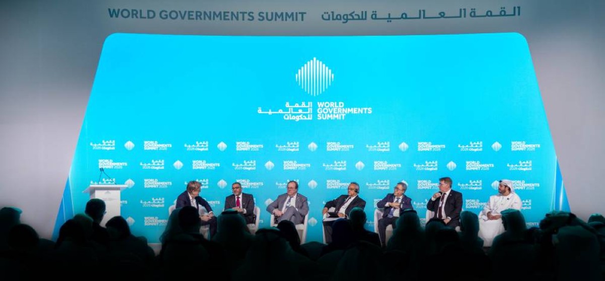 مسؤولون وخبراء: الإمارات نموذج في دمج الذكاء الاصطناعي بالخدمات