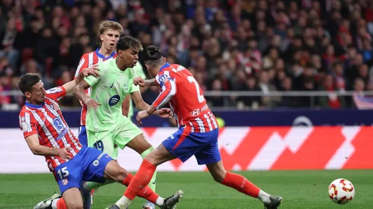 أرقام صادمة لـ لامين يامال في شوط الانهيار أمام أتلتيكو مدريد
