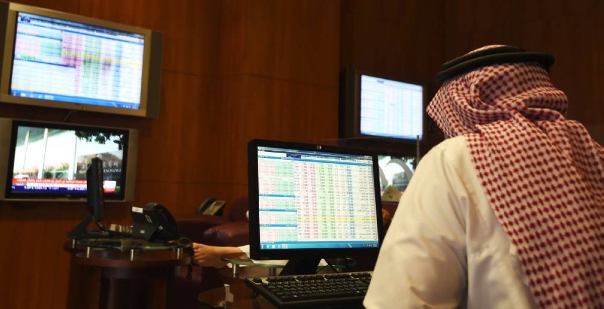 3 أسواق عربية تتزين بـ«الأخضر» وسط تباين الأداء