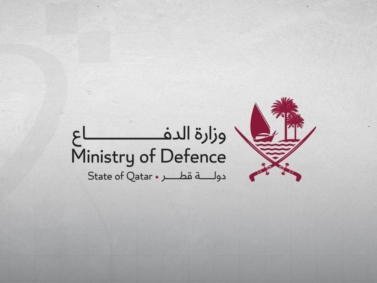 وزارة الدفاع القطرية تعلن سقوط مروحية عسكرية في المياه الإقليمية إثر عطل فني