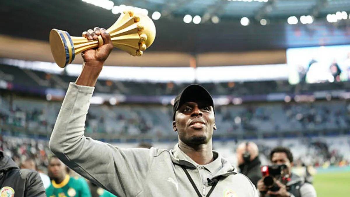 أزمة كأس أفريقيا تتصاعد.. ميندي يفتح النار على «كاف»
