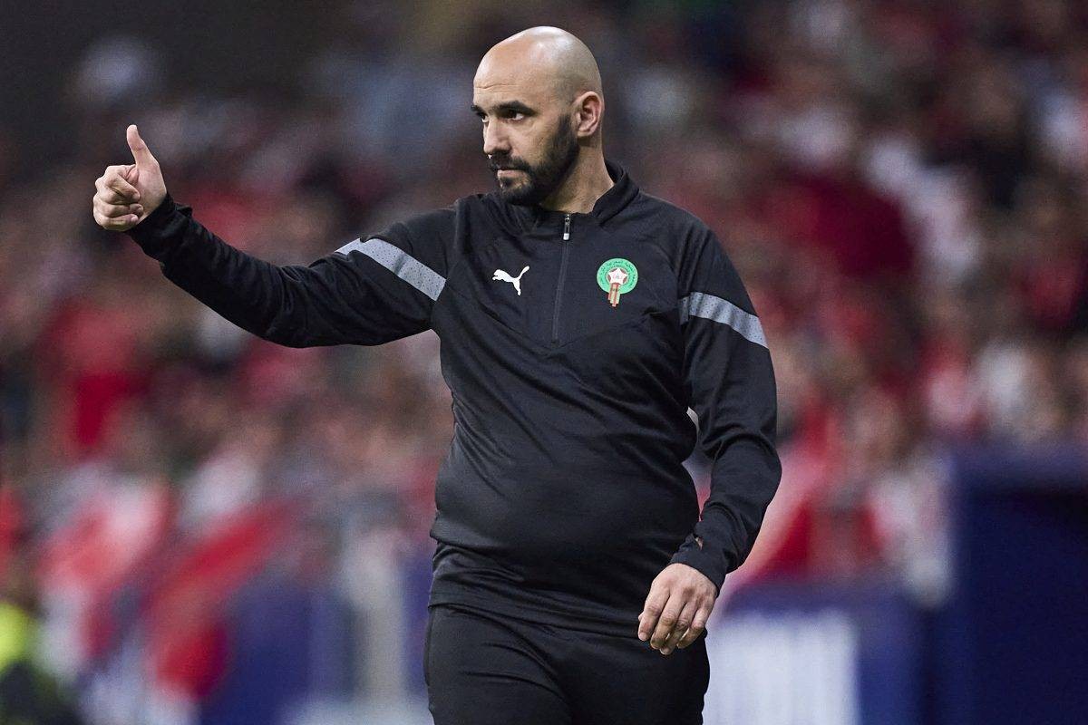استعدادًا لكأس العالم.. الركراكي مرشح أول لقيادة «الأخضر»