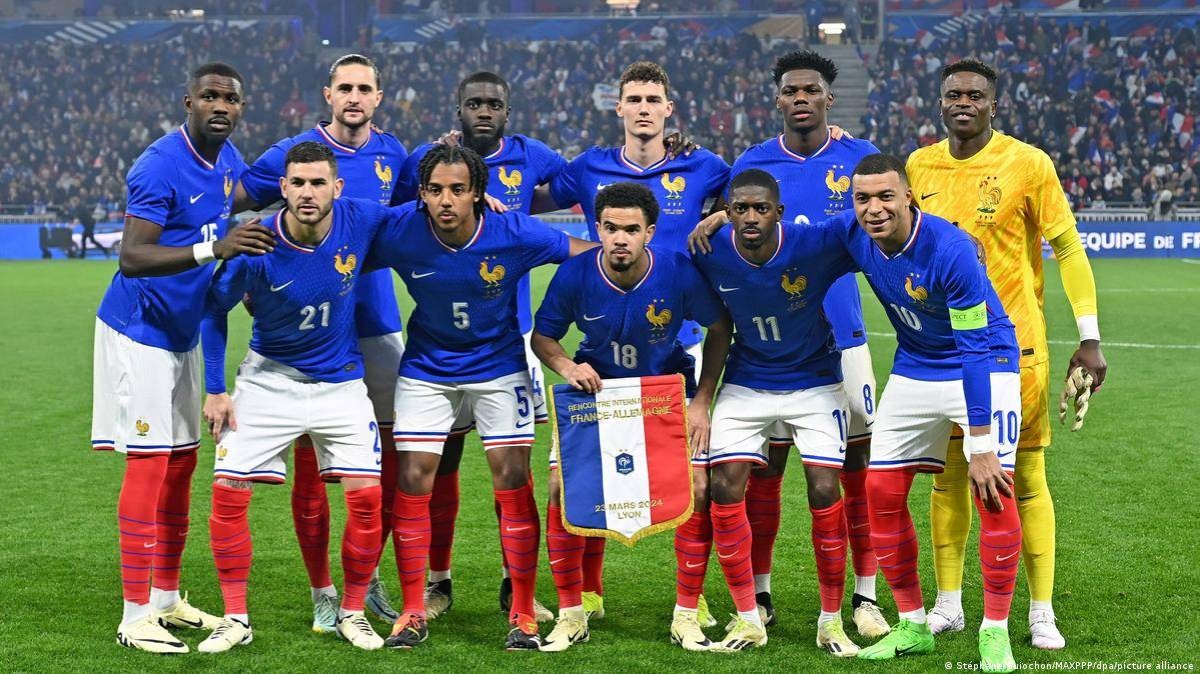 الوجوه التقليدية أقوى المرشحين للفوز بكأس العالم 2026