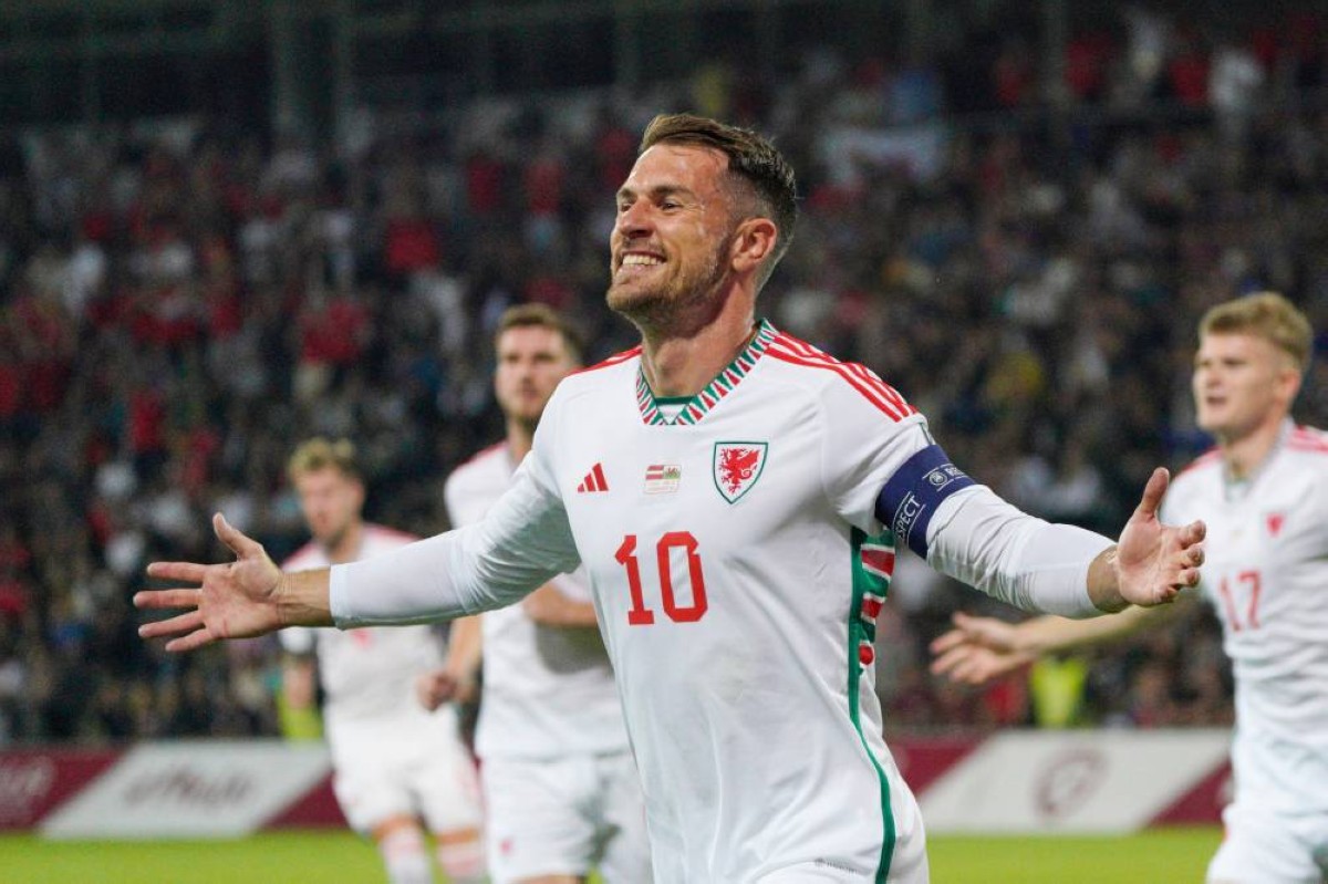 قائد المنتخب الويلزي يعلن اعتزاله كرة القدم