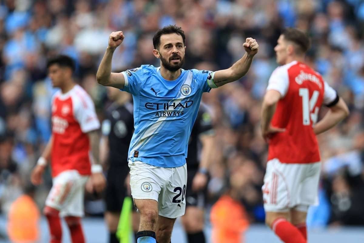 بيرناردو سيلفا يكتب التاريخ مع مانشستر سيتي