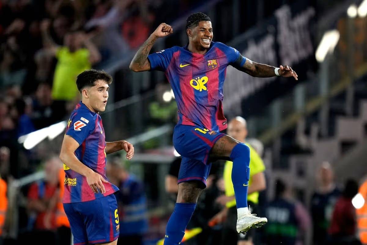 زلزال في عالم الانتقالات.. راشفود أول تعاقدات ريال مدريد في عهد مورينيو الجديد