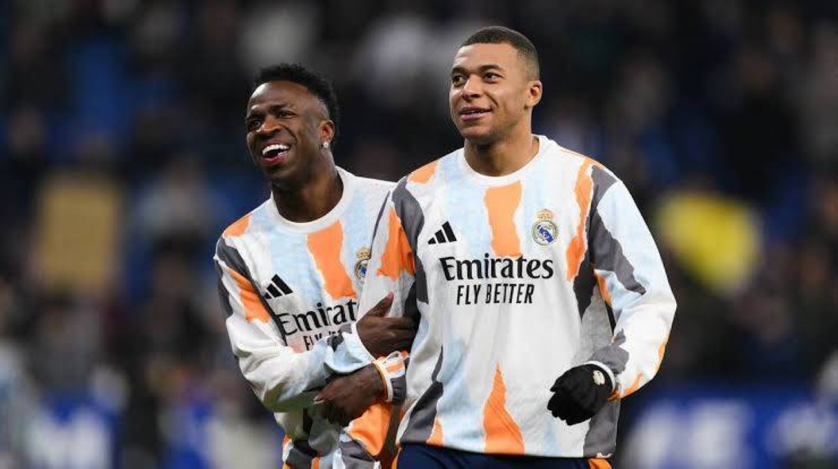مبابي أم فينيسيوس؟.. ريال مدريد يدرس التضحية بأحد نجميه