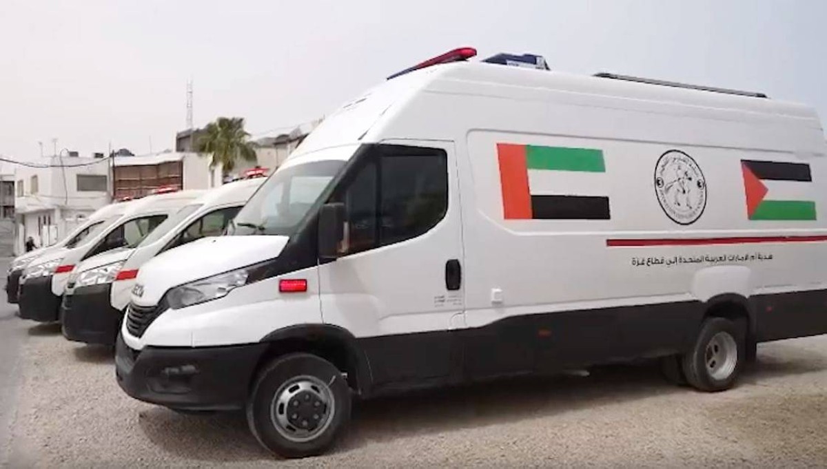 الإمارات تواصل دعم غزة بمساعدات طبية وسيارات إسعاف