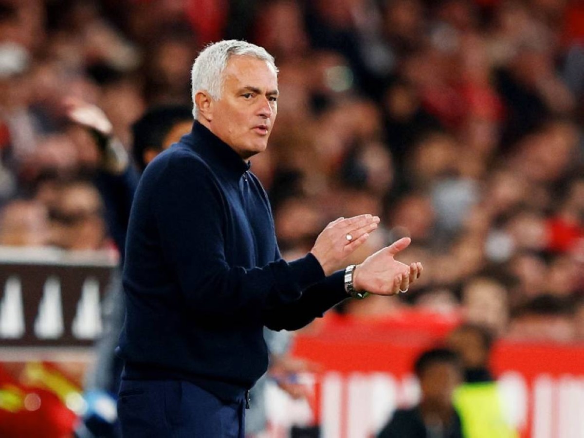 اتفاق ثلاثي يقرّب مورينيو من ريال مدريد وينهي التوتر مع بنفيكا