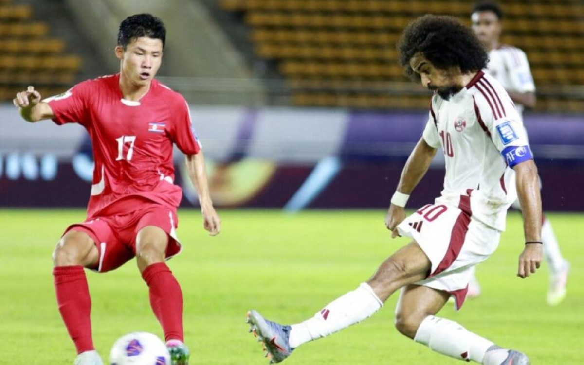 عفيف يحمل آمال قطر في كأس العالم