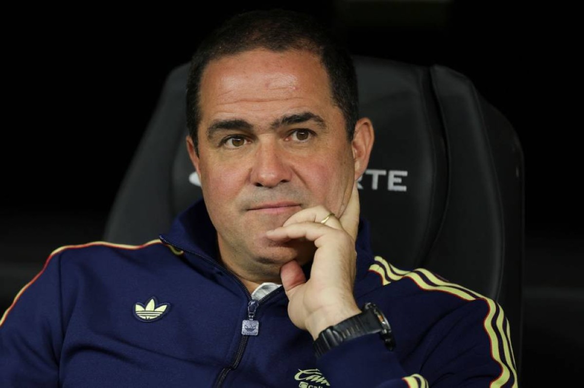 البرازيلي جاردين مدرباً لشباب الأهلي