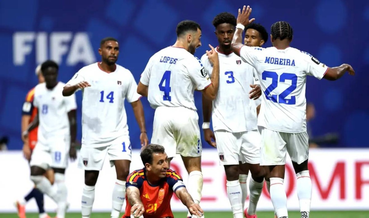 الفرق الصغيرة تربك حسابات الكبار في كأس العالم