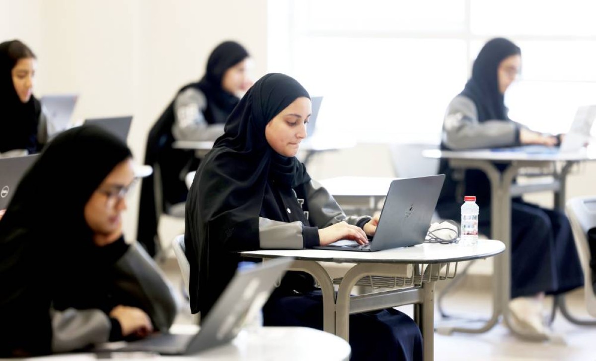 لقاءات افتراضية مع أولياء الأمور لرفع جاهزية الطلبة للاختبارات النهائية