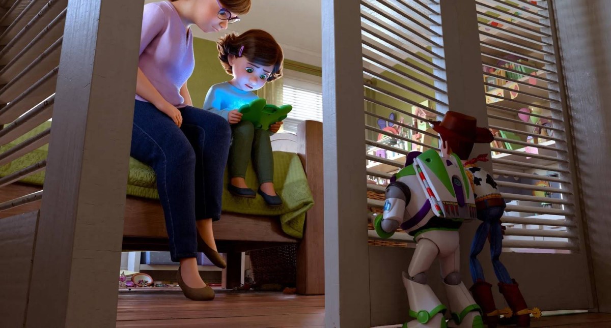 Toy Story 5.. رؤية "عن قرب" لأزمة جيل يعيش "عن بعد"