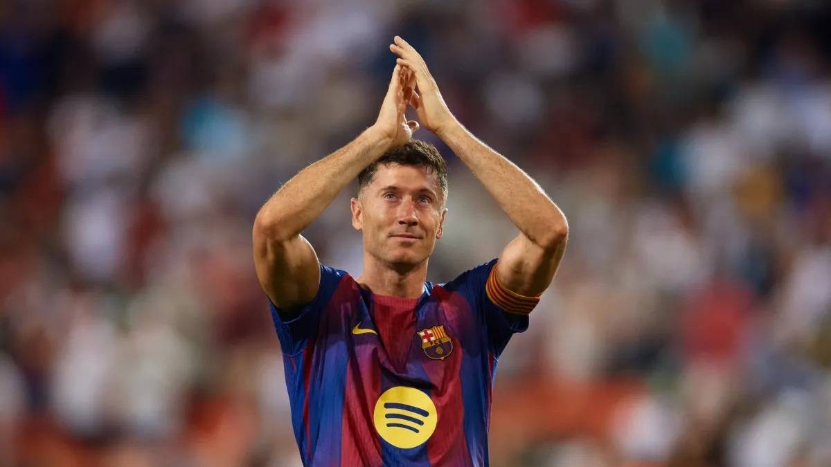 ليفاندوفسكي يوافق على عرض شيكاغو فاير الأمريكي