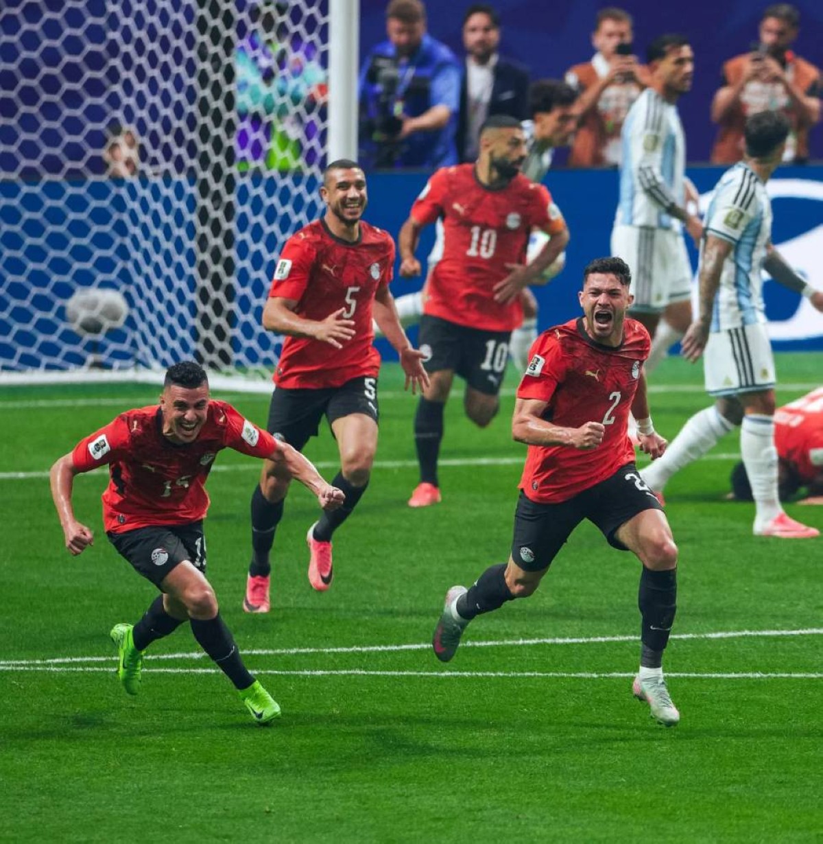 كلينسمان يتوقع مستقبلًا كبيرًا لمنتخب مصر