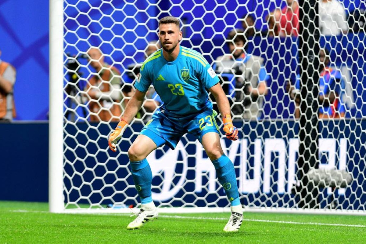 أوناي سيمون حارس إسبانيا: جئنا إلى أمريكا للفوز بكأس العالم