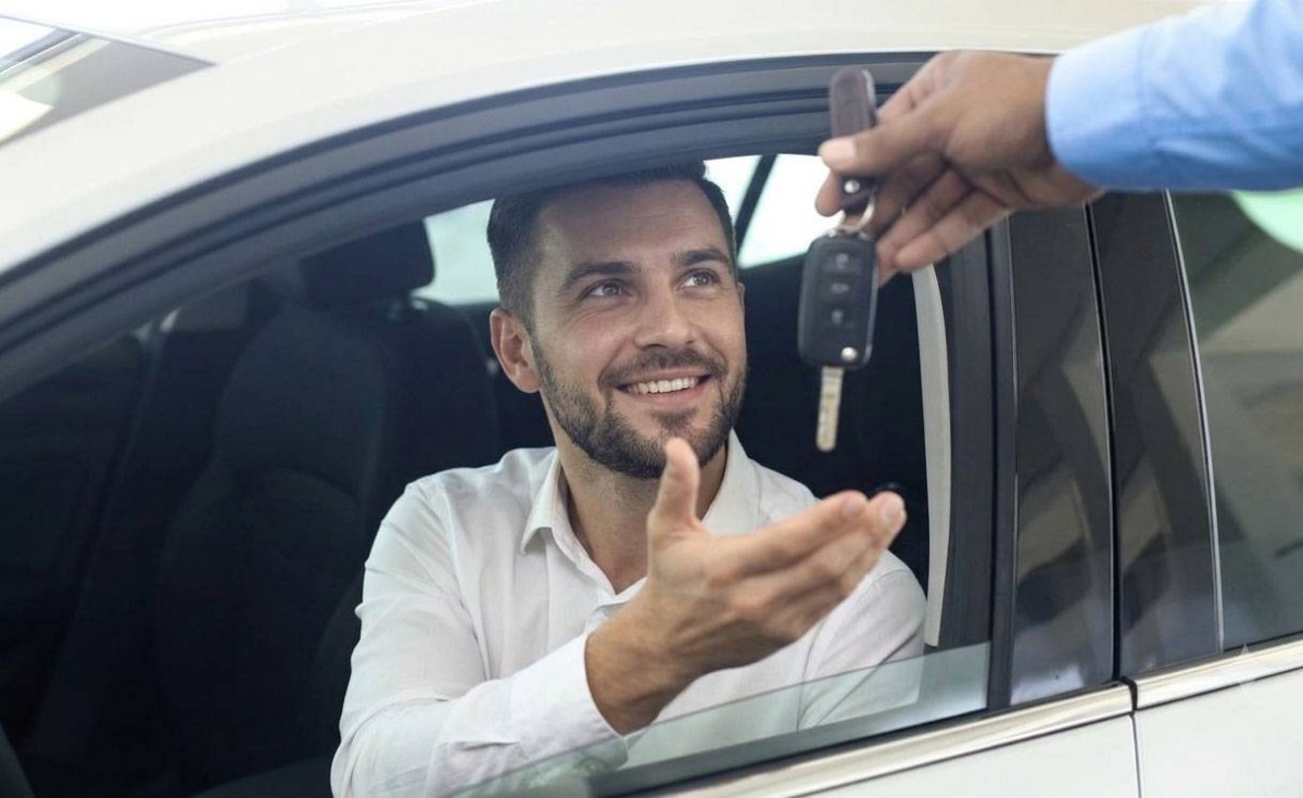 عند خروجها من المعرض.. كم تنخفض قيمة سيارتك الجديدة؟