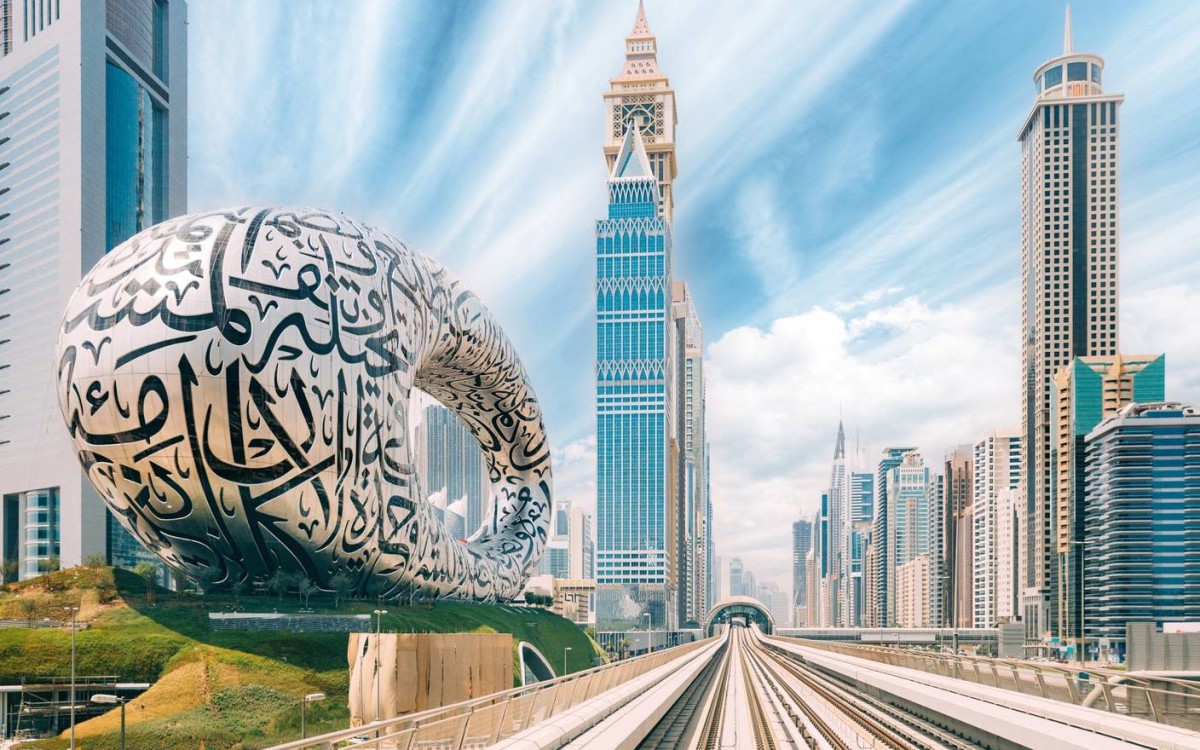 دبي لا تتحدث إلا بالحقائق