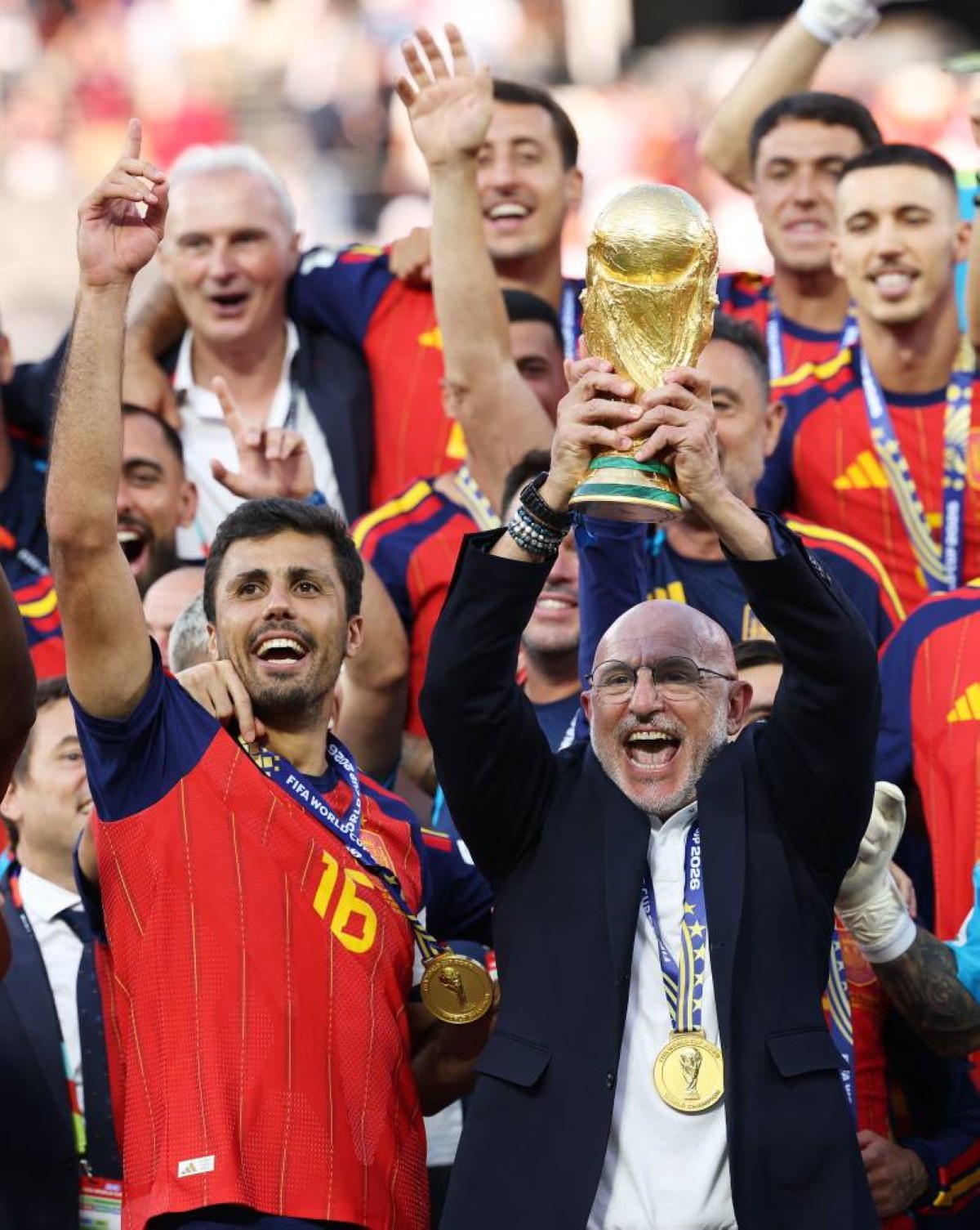 إعلان «مطلوب مدرب» قاد لا فوينتي إلى التتويج بلقب كأس العالم