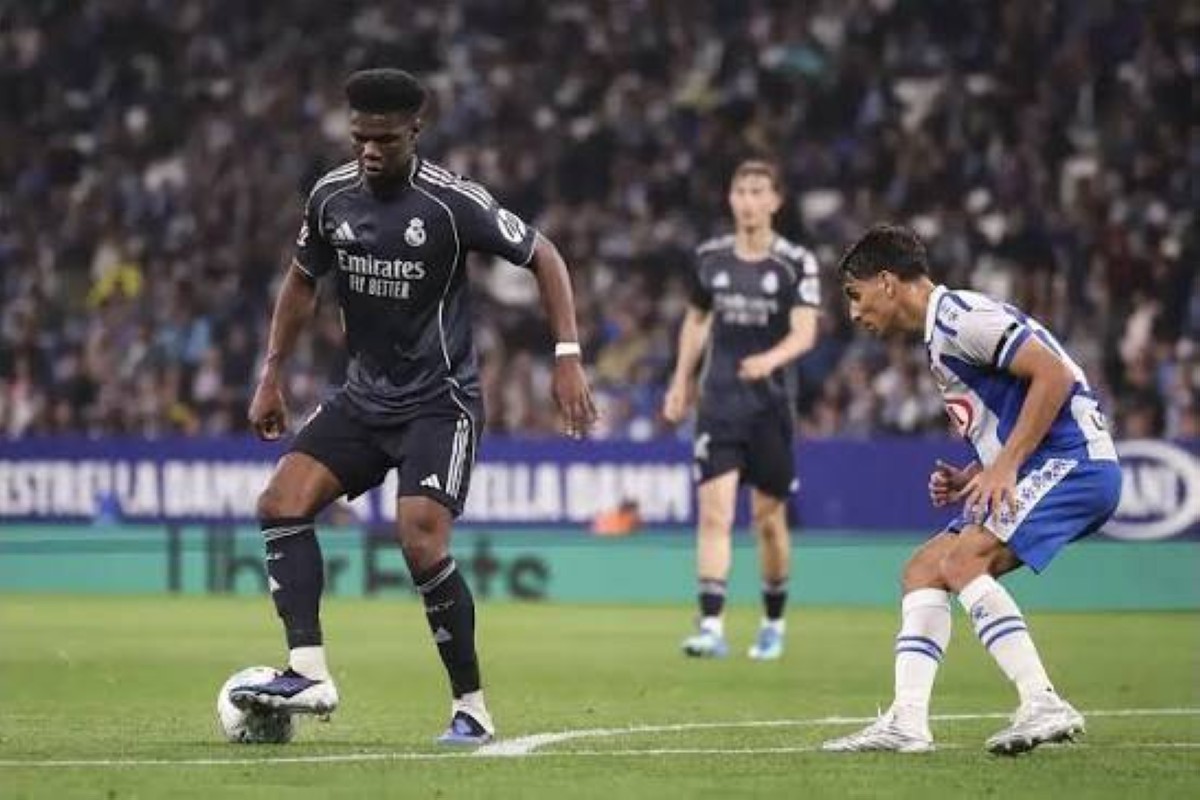 بداية حرب مع مورينيو.. يونايتد يستفسر عن ضم تشواميني من ريال مدريد