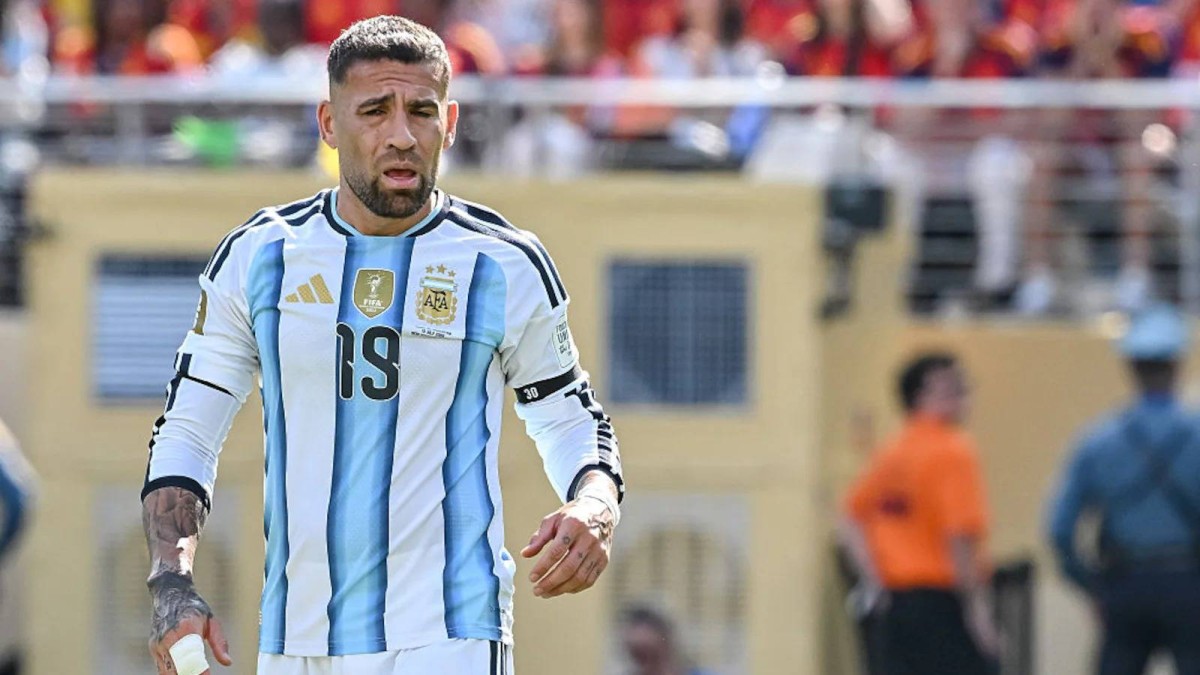 أوتامندي يعلن اعتزاله اللعب الدولي بعد 17 عامًا مع الأرجنتين