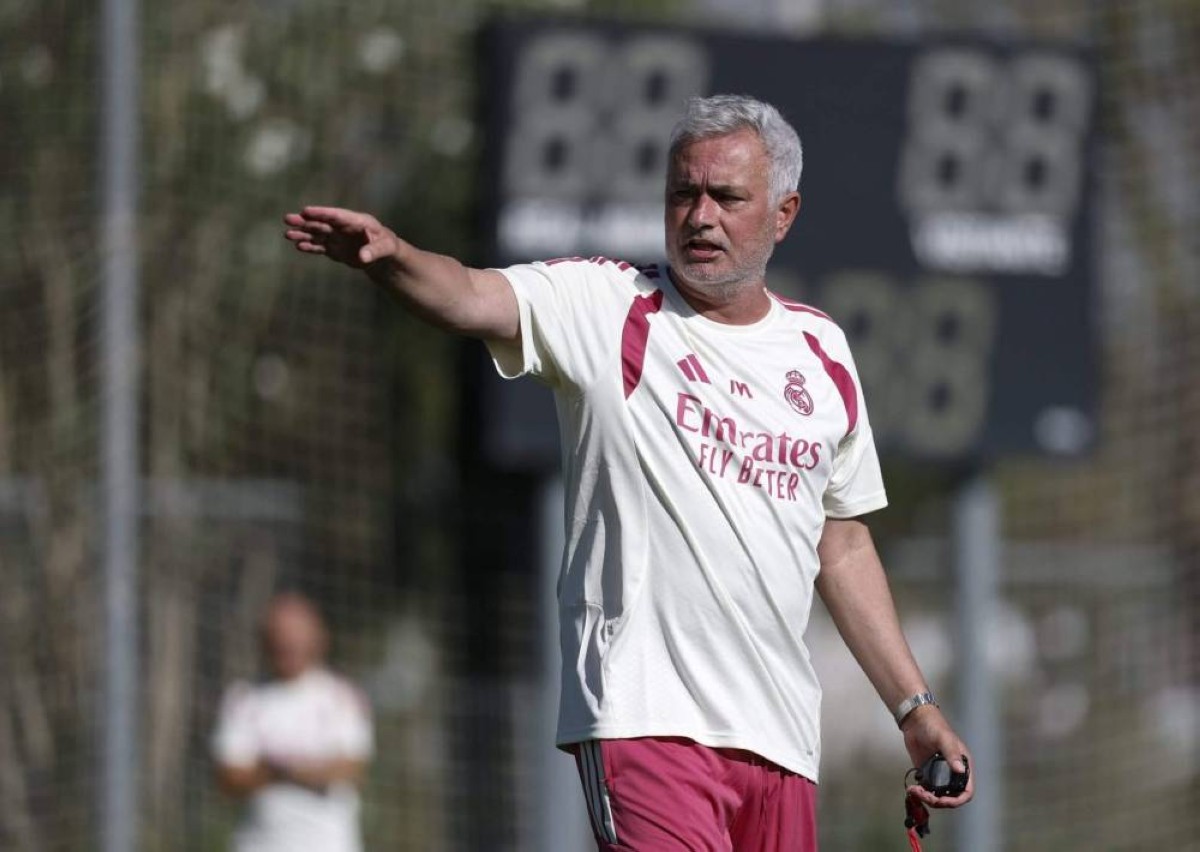 مورينيو يبدأ إعادة بناء ريال مدريد