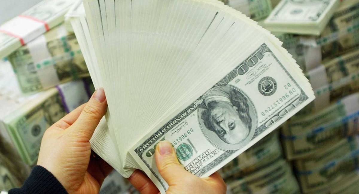 عجلة صعود الدولار تتوقف عن العمل