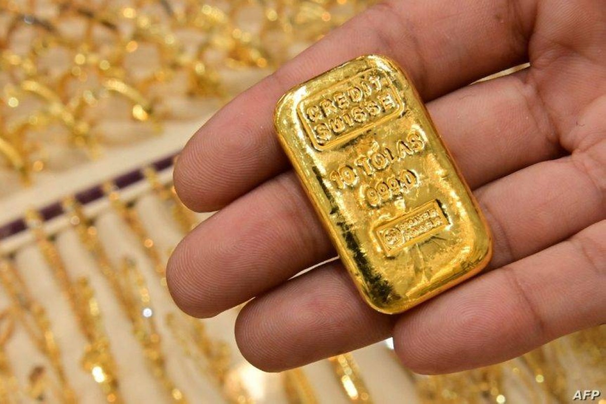 الذهب يسجل أدنى مستوياته منذ أكثر من 3 أسابيع