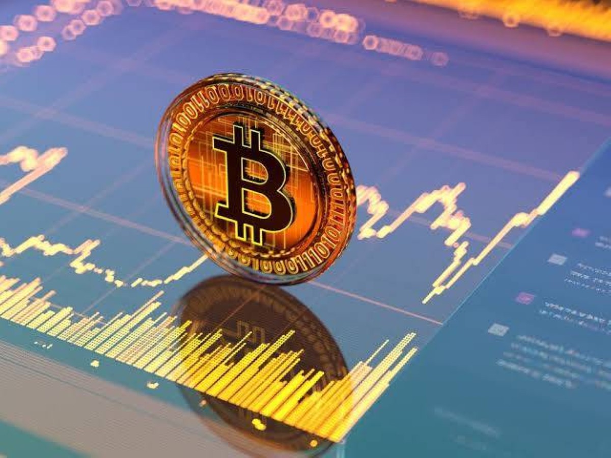 الإمارات الثانية عالمياً في تبني العملات المشفرة